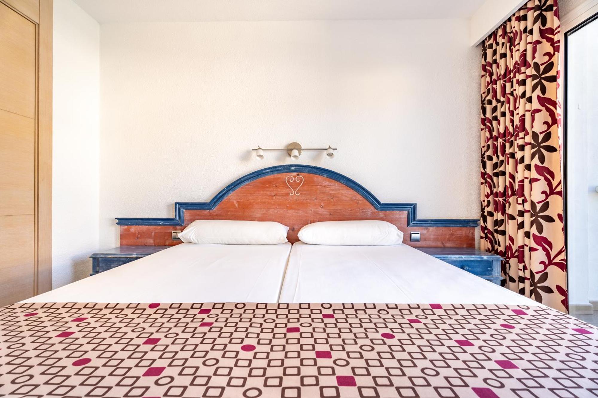 Cala Nova Apartamentos เปอร์โตริโก ภายนอก รูปภาพ