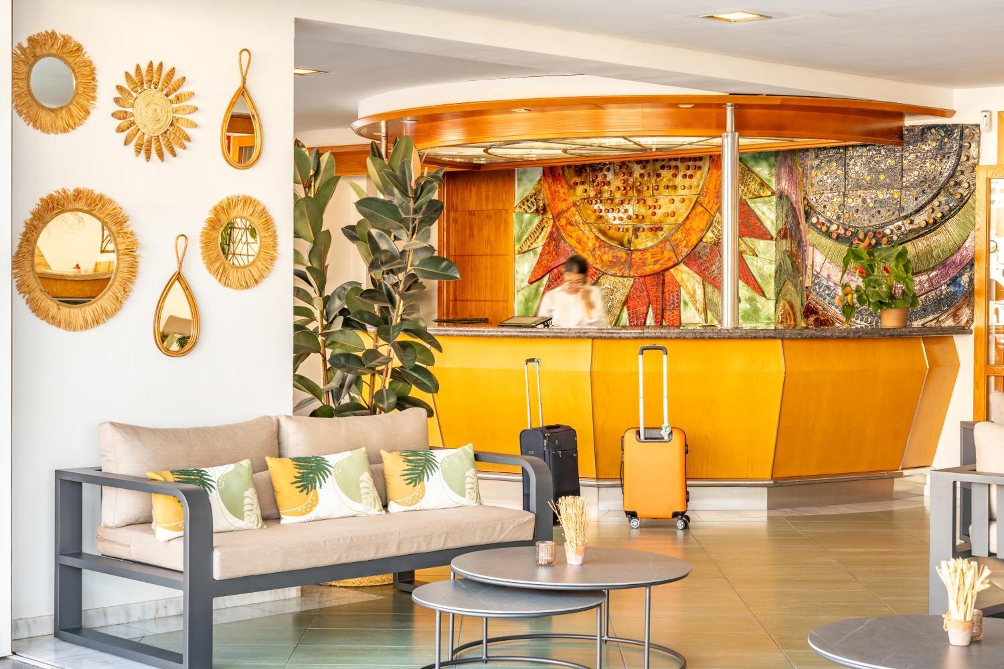 Cala Nova Apartamentos เปอร์โตริโก ภายนอก รูปภาพ